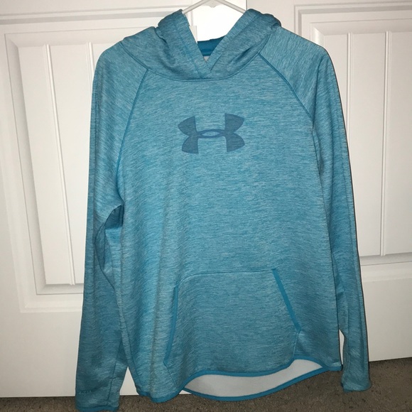 Under Armour Tops - Cute under armour hoodie!